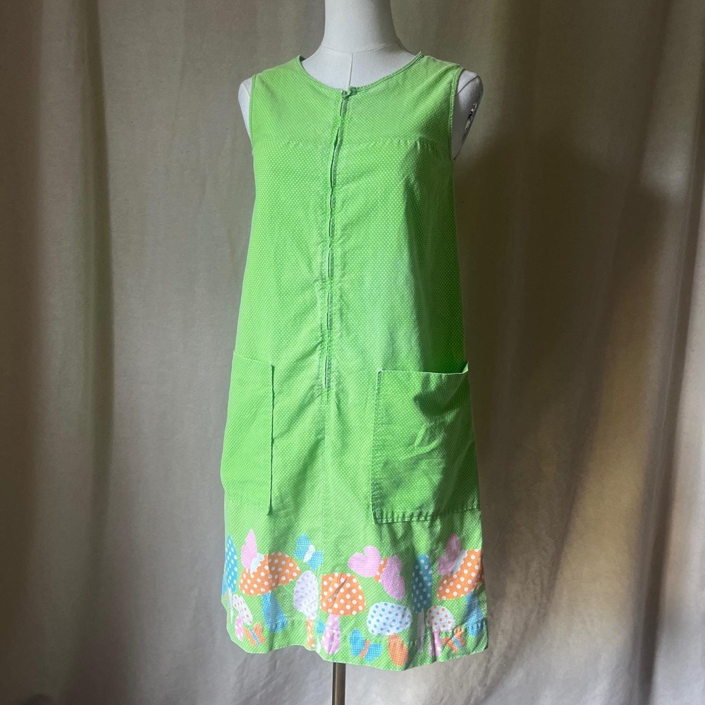 Vintage 1960s Mushroom Butterfly Print Mod Shift Dress Green Polka Dot XS Small‎